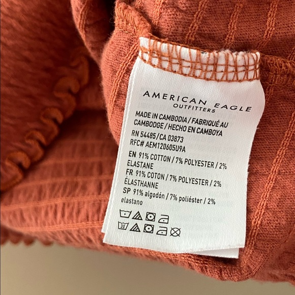 Women’s American Eagle Outfitters Orange Lettuce Hem Smocked Baby Tee Size Small - Picture 5 of 5